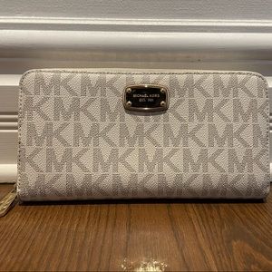 Large Michael Kors wallet